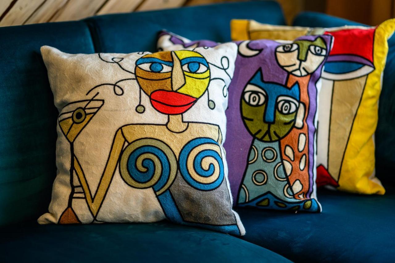 Arthouse Narnia Apartment Liepaja Bagian luar foto
