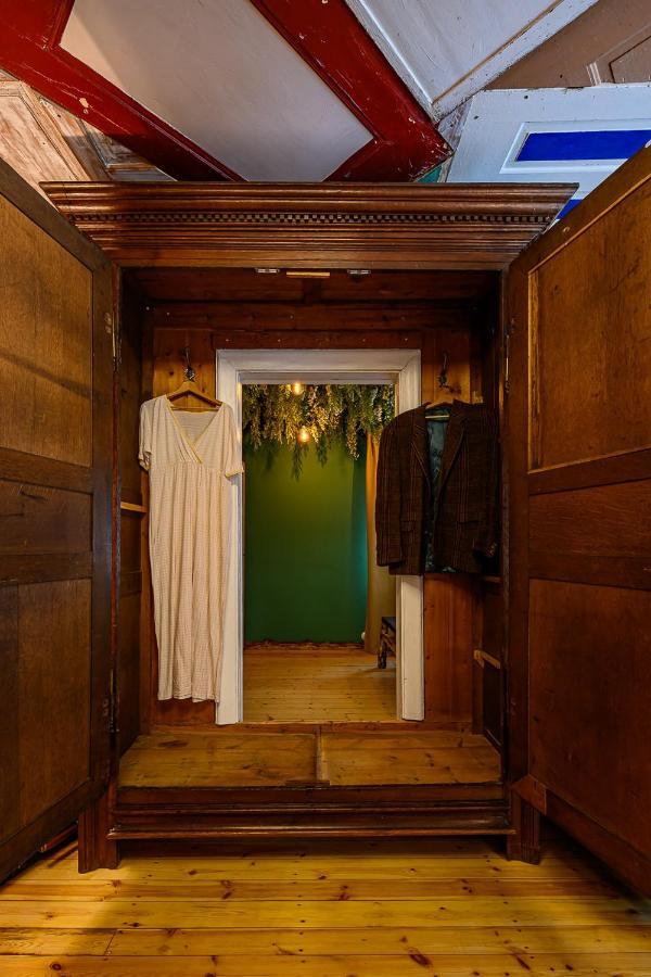 Arthouse Narnia Apartment Liepaja Bagian luar foto